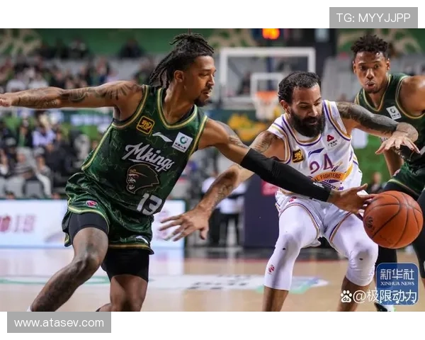 CBA季后赛激战广东广州争锋